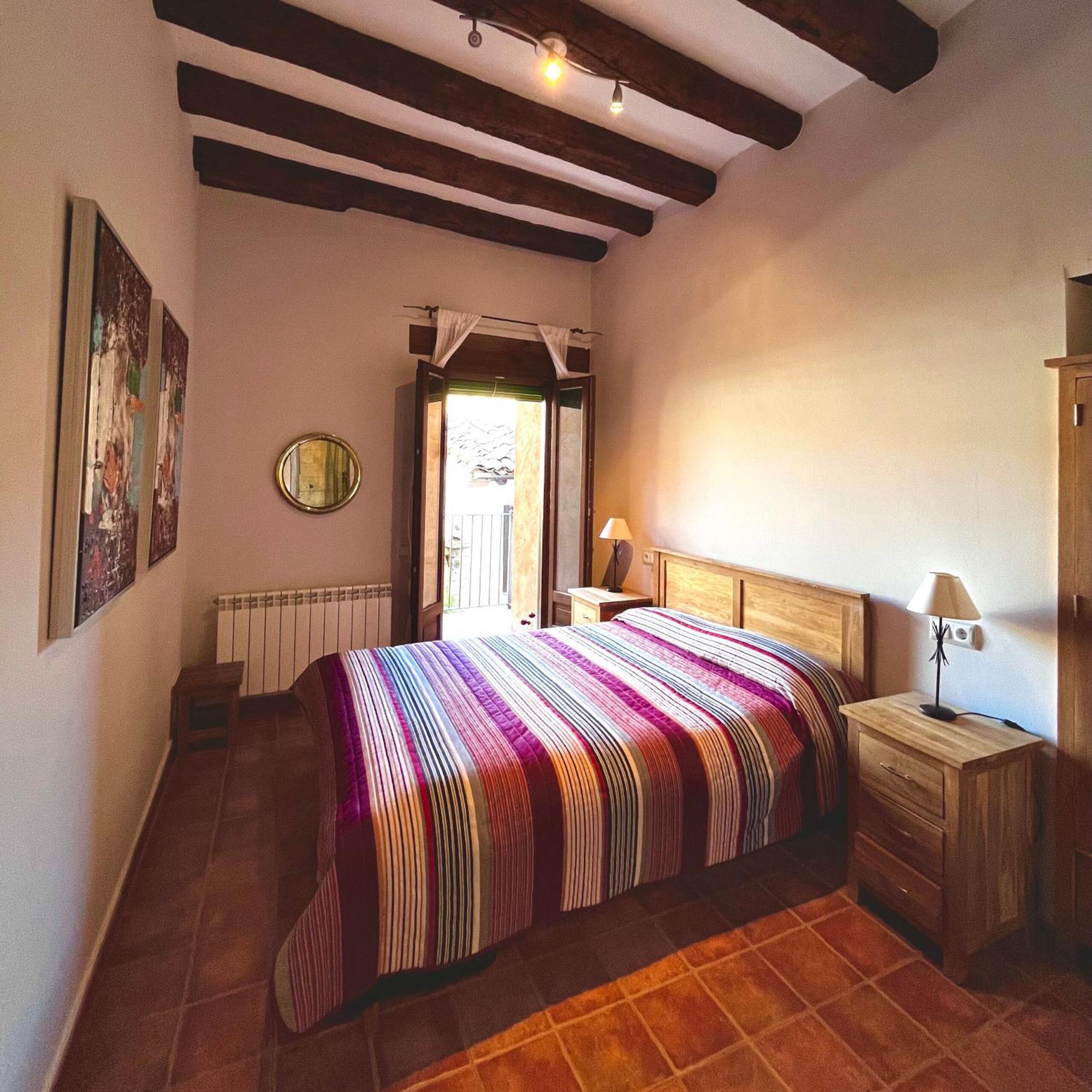 Apartamentos Angelus Plaza Mayor De Graus Exterior foto